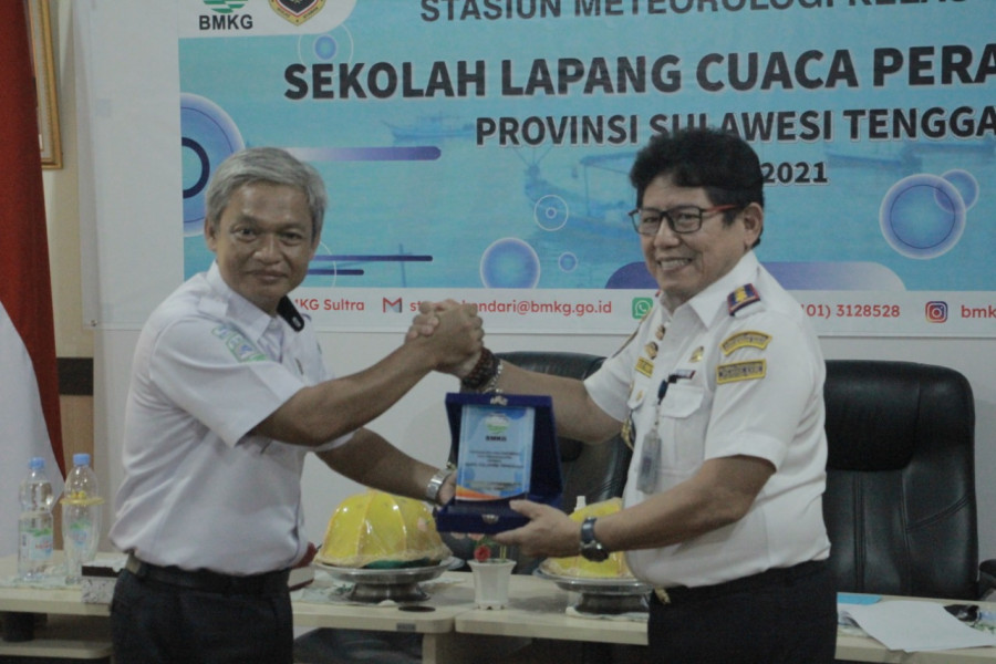 BMKG dan Ditjen Hubdat Gelar Sekolah Lapang Cuaca Perairan di Sultra