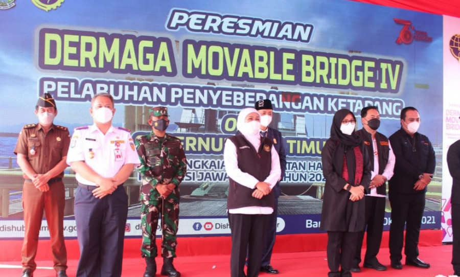 Resmikan Dermaga IV Pelabuhan Ketapang Banyuwangi, Gubernur Khofifah Berharap Memperlancar Arus Logistik