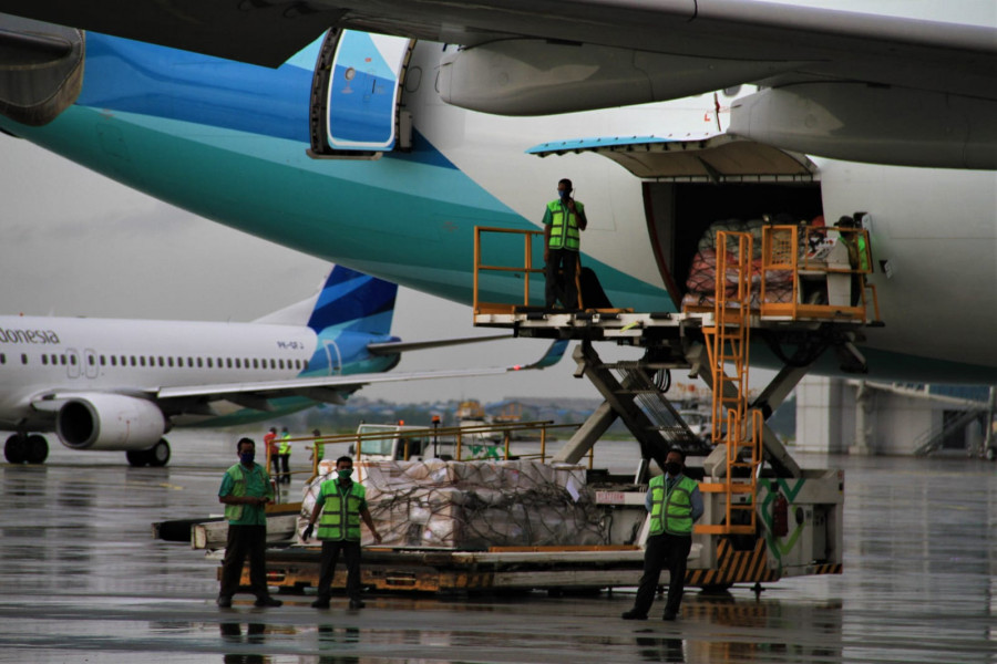 Selama Angleb Volume Cargo Di Bandara AP II Meningkat 11 Persen