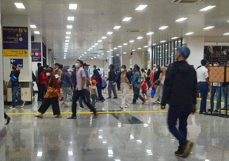 Stasiun Shelter Matraman untuk melayani Pengguna KRL