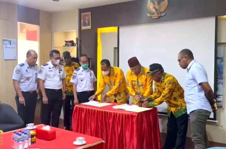 Poltekpel Sorong & Pemkab Fakfak Papua Kerjasama Bidang Diklat Untuk Putra Fakfak Berprestasi