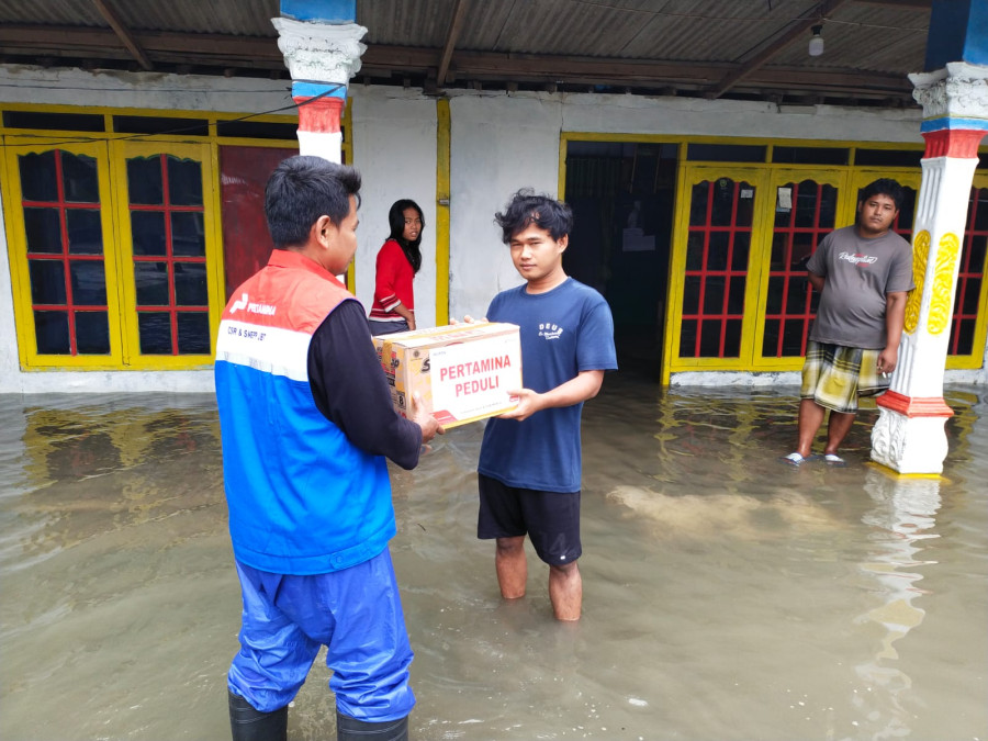 Banjir Melanda Semarang, Pertamina Salurkan Bantuan Bright Gas dan Sembako