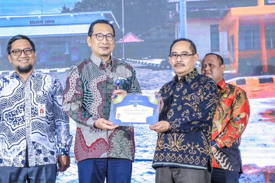 Pemda Pelaksana Dana Alokasi Khusus Meraih penghargaan