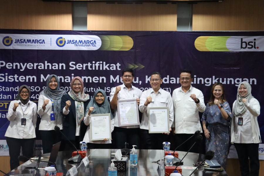 PT Jasamarga Transjawa Tol Menerima Tiga Sertifikasi ISO Tahun 2022