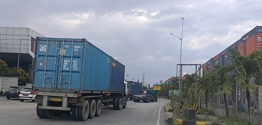 TBS JICT Dikeluhkan, Trucking dan Eksportir Saling Menyalahkan, Berimbas Biaya Logistik