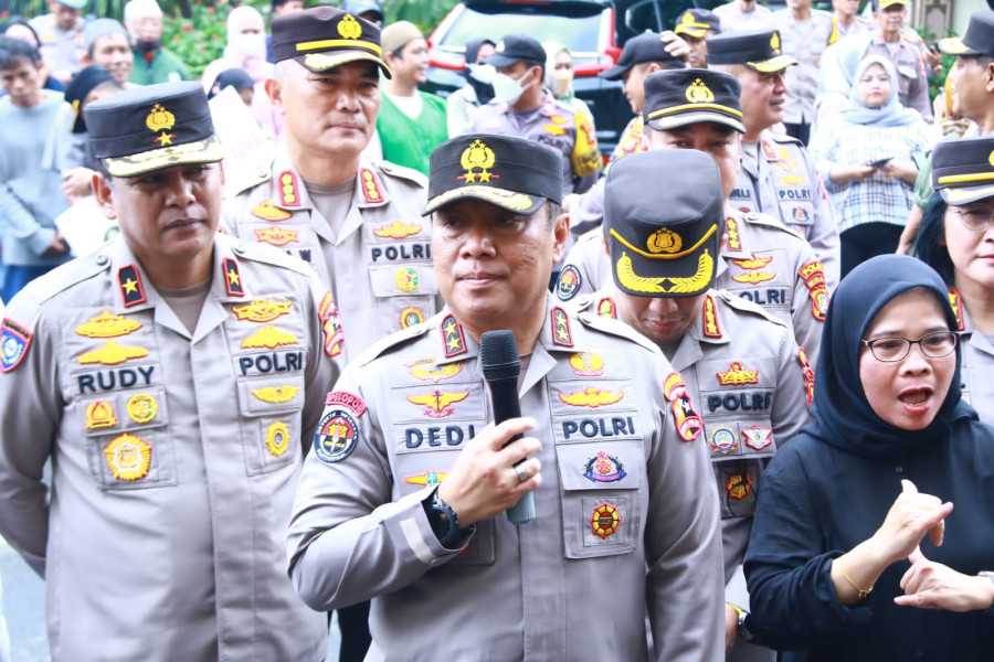 Kapolri Lakukan Perombakan Ratusan Personil Tujuh Kapolda
