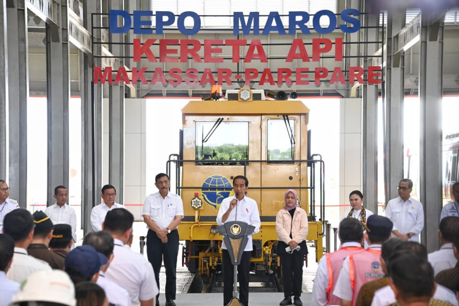 Kereta Api Lintas Marros -Barru Pertama di Sulawesi Resmi Beroperasi