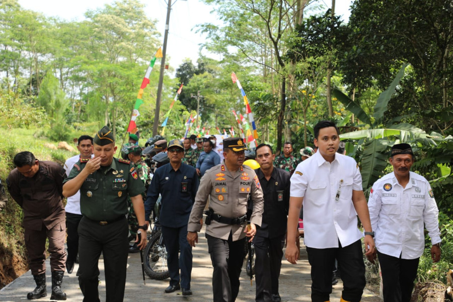 Tentara Manunggal Membangun Desa di Kendal