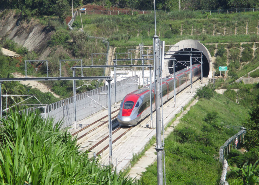 Pasca Gempa Kereta Cepat Whoosh Kini Kembali Normal, 48 Perjalanan per Hari