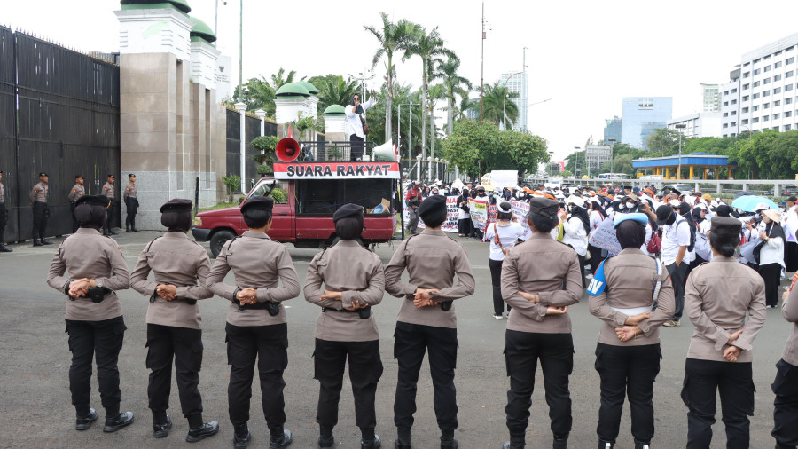 Aksi Ribuan Massa di DPR RI, Polri Terjunkan 1.394 Personel