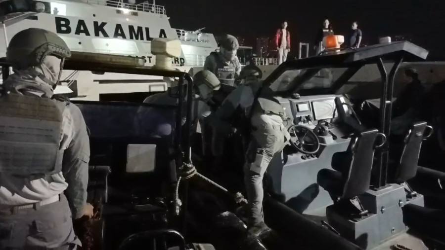 Bakamla RI Gagalkan Penyelundupan 60 Ribu Ekor Baby Lobster di Perairan Pulau Seribu