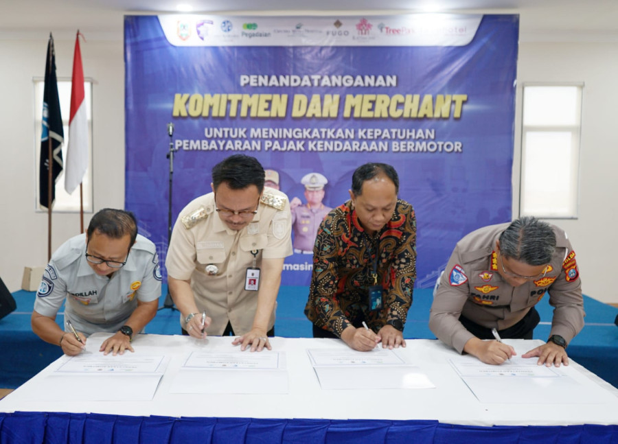 Jasa Raharja Kalsel Bersama Pembina Samsat Kalsel dan .Merchant Lokal Teken Komitmen