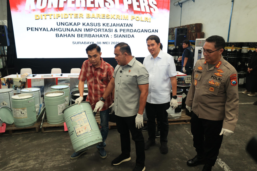 Perdagangan Ilegal Sianida Beromzet Puluhan Miliar Digeruduk Polisi