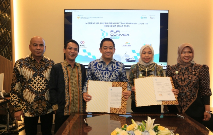 Menko Airlangga: Perlu Mendorong Deregulasi di Sektor Logistik