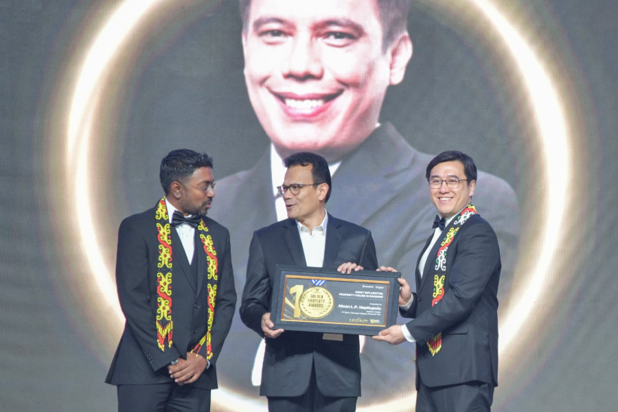 Dirut BTN Raih  Golden Property Award