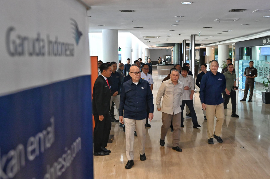 Menhub Dudy dan Rombongan Datangi Kantor Maskapai Garuda Indonesia