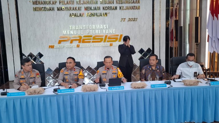 Tudingan  Ijazah Palsu Jokowi, Polda Metro Jaya Tetapkan Delapan Orang Tersangka