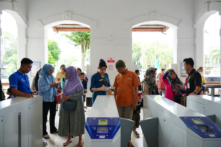 Rel Bergeser Tergerus Banjir, KA Srilelawangsa Ruas  Medan–Binjai–Kualabingai Batal Berangkat
