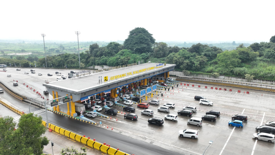 H-1 Nataru, Arus Kendaraan Meningkat  di Seputar Tol Jabodetabek 