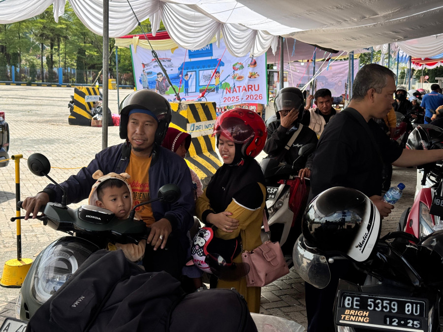 Kondisi Terkini  Arus  Penumpang Pada  Puncak Liburan Natal di 15 Lintasan Pantauan Nasional