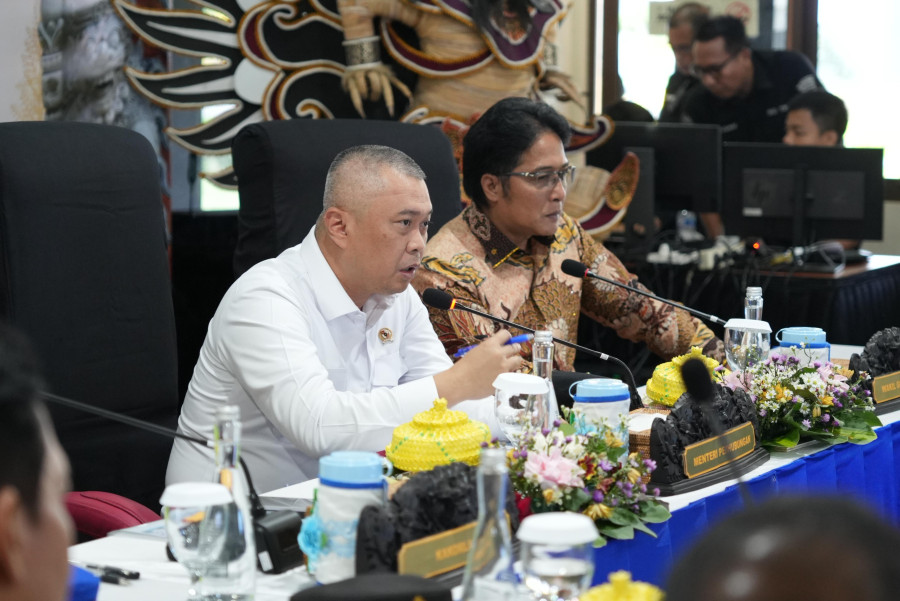 Jelang Tahun Baru di Gilimanuk,  Menhub Dudy Ingatkan Empat Hal Yang Tidak Boleh Dilanggar 