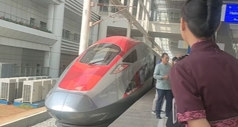 KCIC Mencatat Selama Periode Akhir Tahun Whoosh Mengangkut 362 Penumpang