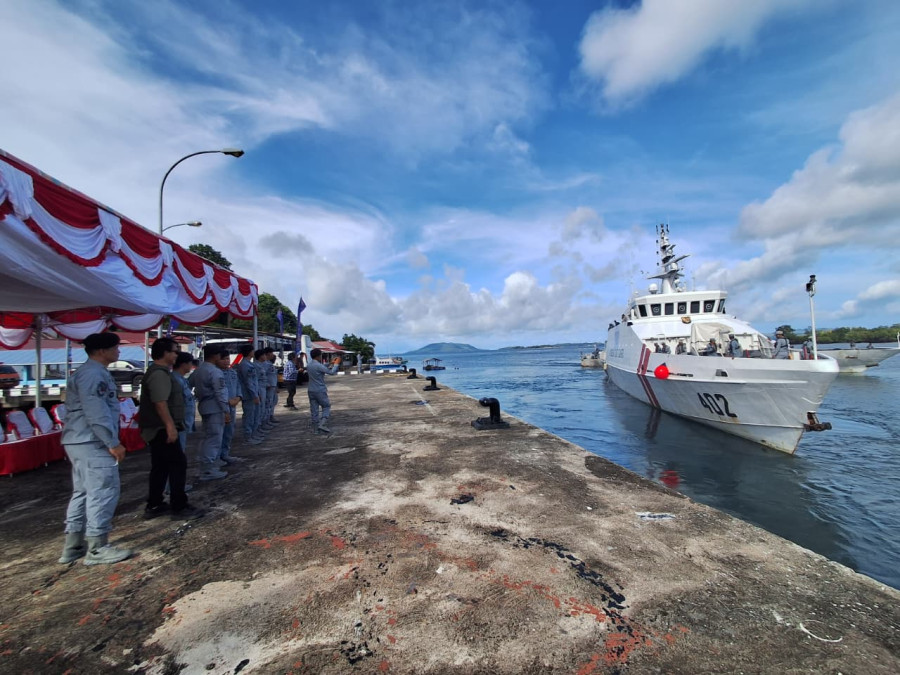 Bakamla RI Lepas KN. Singa Laut-402 untuk Misi Kemanusiaan ke Siau
