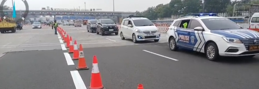 Tol  Japek  Arah Jakarta  Diberlakukan Contraflow  Mulai KM 70 Sampai KM 47