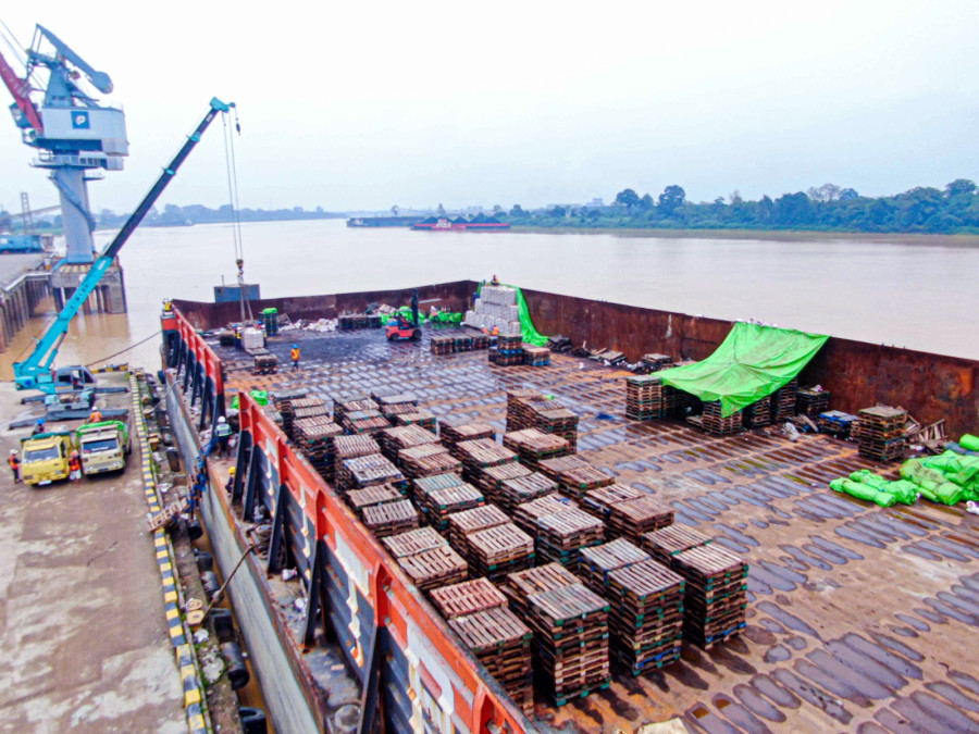 PTP Nonpetikemas Jambi: Throughput Bongkar Muat Semen di Pelabuhan Talang Duku Capai 30 ribu ton Per Bulan