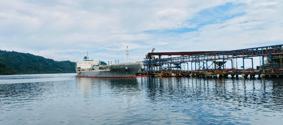 PTP Nonpetikemas Cabang Teluk Bayur Layani  Ekspor 18 Ribu  Ton Produk Turunan  Kelapa Sawit  ke  Pakistan