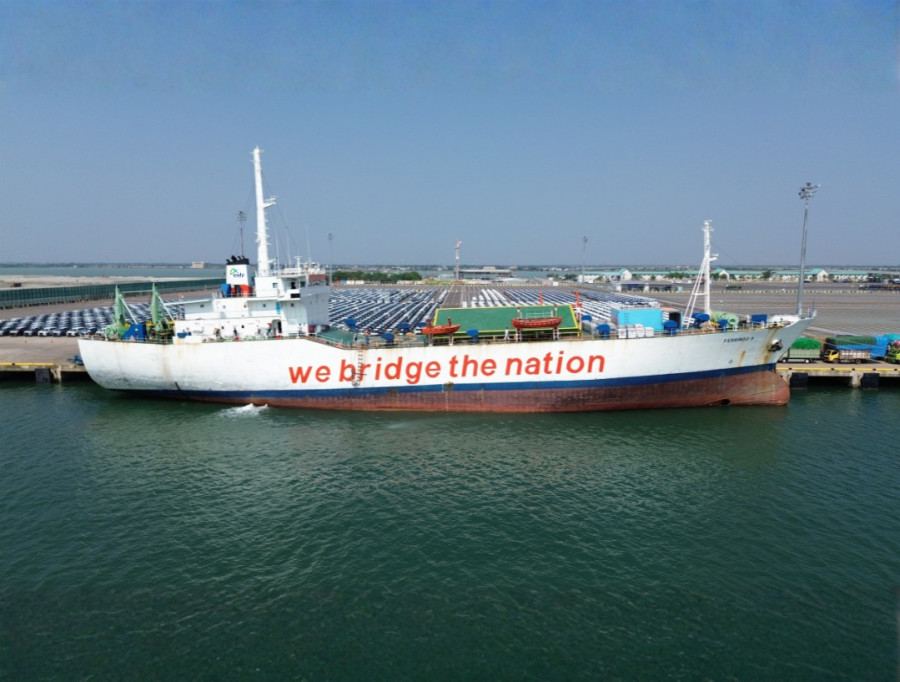 KMP Ferrindo 5 Lepas Kandas, Siap Berlayar Kembali Layani Distribusi Logistik Jawa-Kalimantan