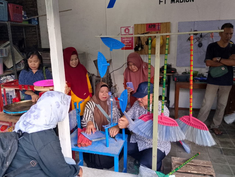 Ekonomi Sirkular Melalui Program Pengelolaan Sampah dan Limbah