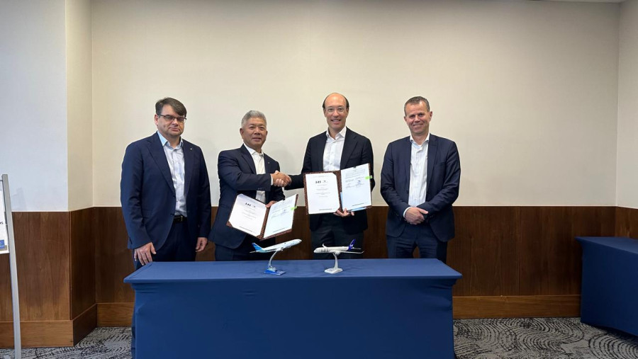 Garuda  Indonesia - Scandinavian Airlines Teken Kerjasama  Codeshare.