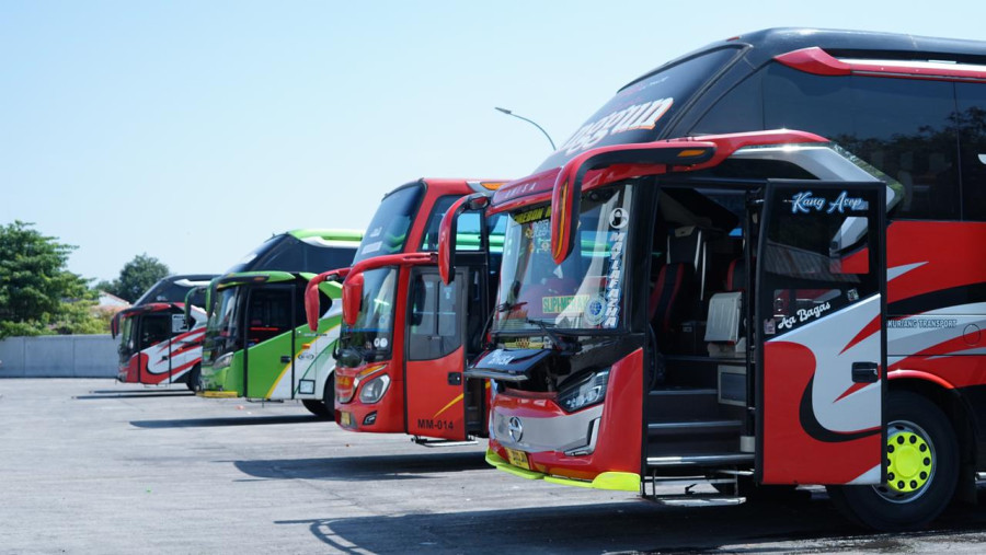 Ratusan Bus AKAP Menolak Masuk Terminal, Dirjen Aan : PO Bandel Akan Dilibas 