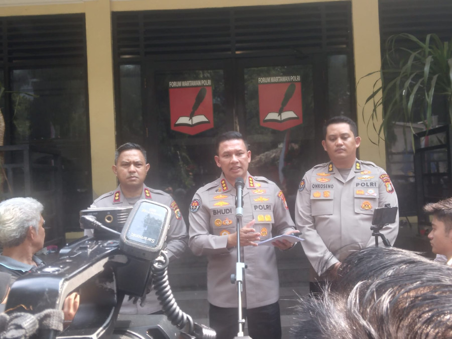 Polda Metro Jaya Jelaskan Temuan 996 Benda Menyerupai Senjata