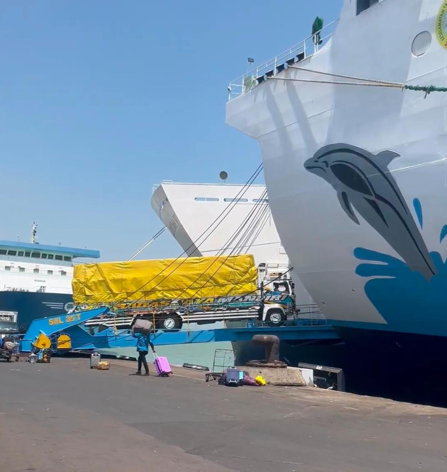 Truck Yang Tidak Sesuai Standar Keselamatan Dilarang Naik Kapal dan  Diusir  Dari Pelabuhan