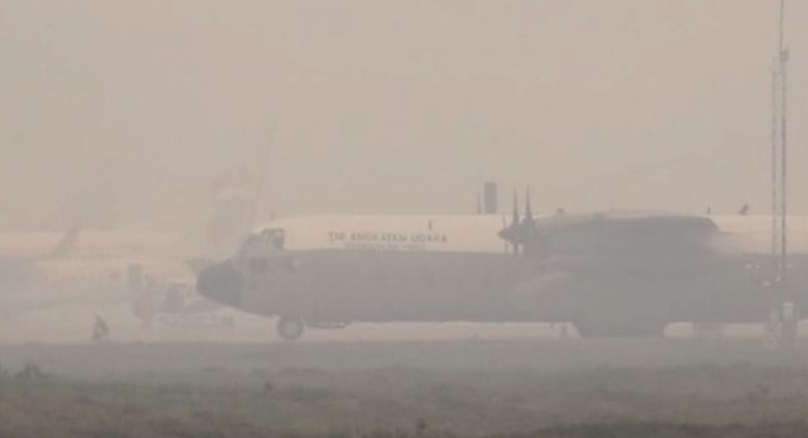 Kabut Asap Pekat Kini Meluas ke NTT Puluhan Bandara Terdampak dan Ribuan Penerbangan Cancel