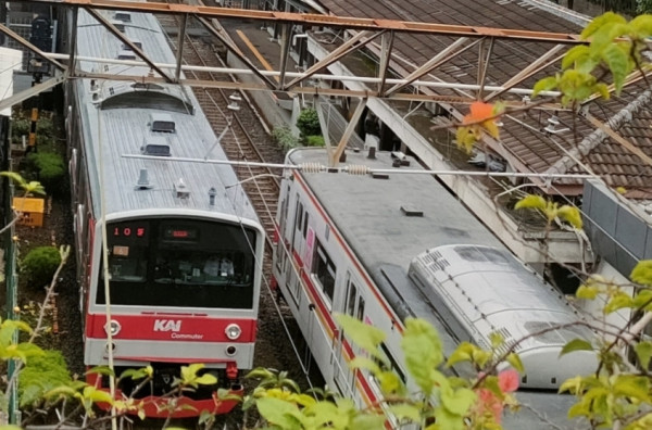 Libur Perayaan Natal, Commuter Line Jabodetabek  Terpantau Normal dan Lancar 
