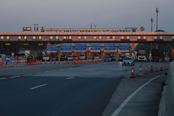 Ratusan Ribu Kendaraan Melintas di Ruas Tol Layang MBZ Selama Periode Libur Isra Mikraj, , Berikut  Data Lengkapnya