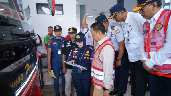 Pemeriksaan Ditjen Perhubungan Darat : 59,79 Persen Angkutan Umum Melanggar
