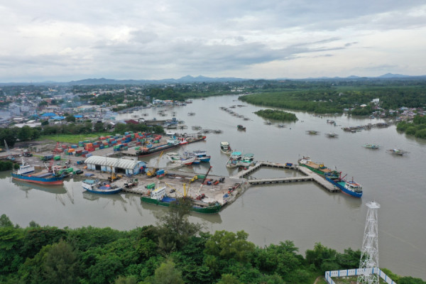 PTP Nonpetikemas Optimalkan Layanan Bongkar Muat Biji Timah di Tanjung Pandan