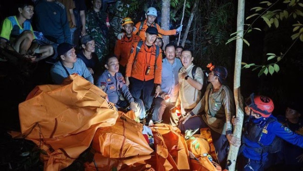 Pesawat Jatuh Delapan Penumpang dan Pilot  Meninggal Dunia, Kemenhub Sampaikan Ucapan Duka