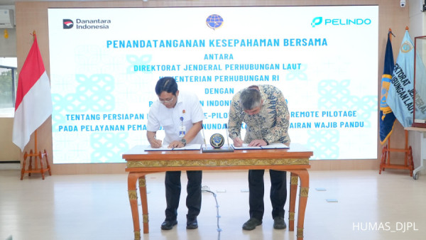 Kemenhub dan Pelindo  Uji Coba Pemanduan Kapal Secara Elektronik di Empat Pelabuhan Utama