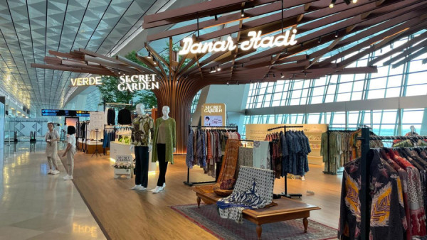 Kinerja Meningkat  InJourney Airports  Membukukan  Pendapatan Rp10,23 Triliun   