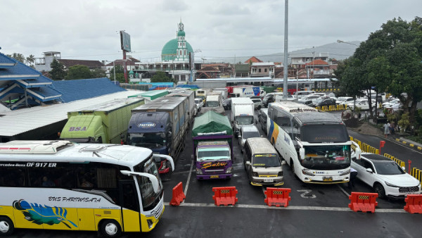 Cuaca Buruk, ASDP menerapkan Buka-Tutup Layanan Operasional di Selat Bali