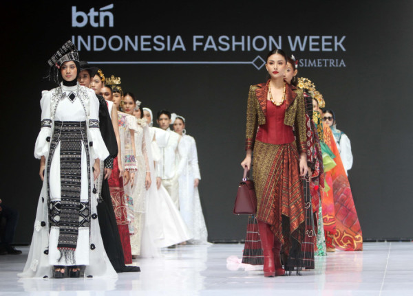 BTN Hadir Kembali  di Panggung Indonesia Fashion Week 