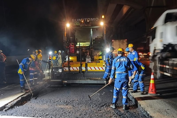 Gerbang Tol Tebet 1 dan Tebet 2 Ruas Tol Dalam Kota Diperbaiki