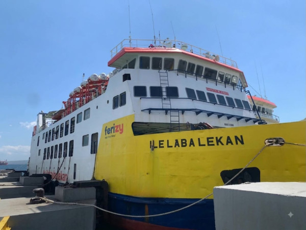 ASDP Antarkan Bantuan untuk Pulihkan NTT