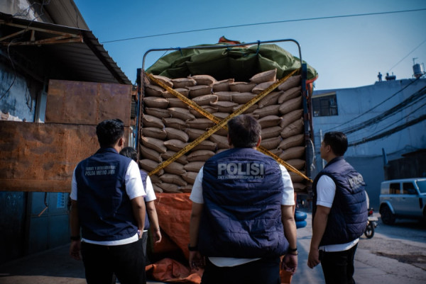 Impor Kacang Tanah Ilegal Yang Siap Edar Dibongkar 