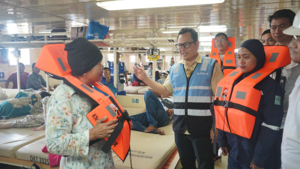 Awak Kapal Dtuntut Hadapi Kondisi Darurat, Tercermin Dalam Workshop Safety Training di Atas  KM Bukit Raya.